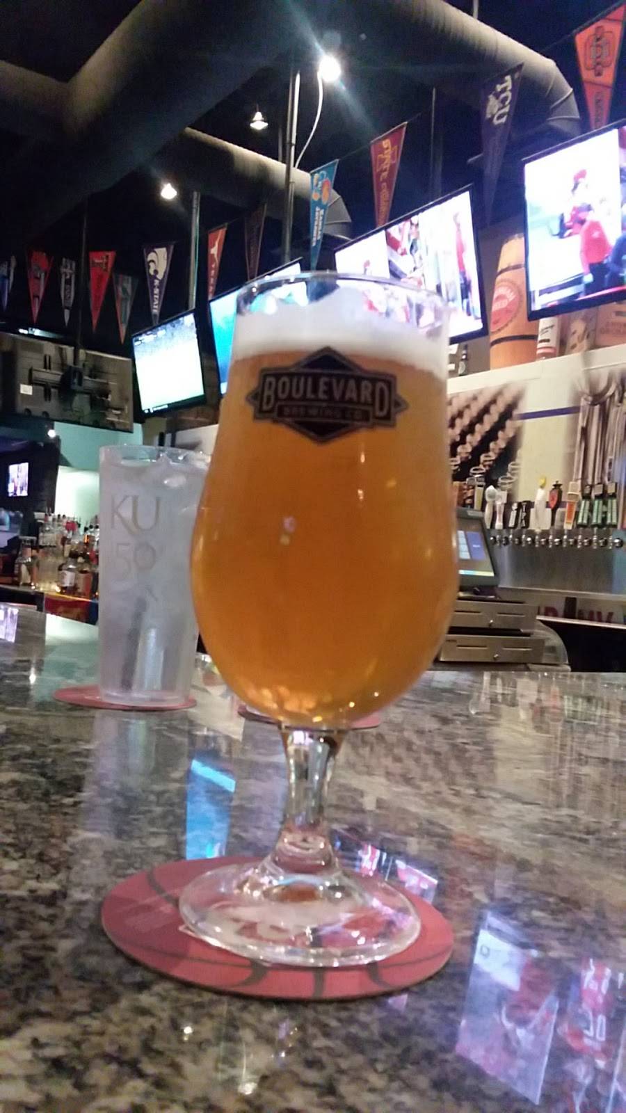 Overtime Sports Bar & Grill | restaurant | 11300 W 135th St, Overland Park, KS 66221, USA | 9138140007 OR +1 913-814-0007