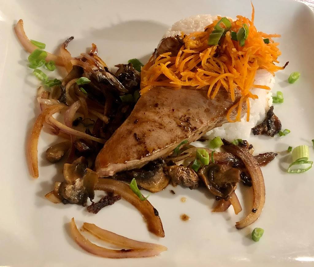 Rendezvous | restaurant | 206 Village Square, Loudon, TN 37774, USA | 8656576300 OR +1 865-657-6300