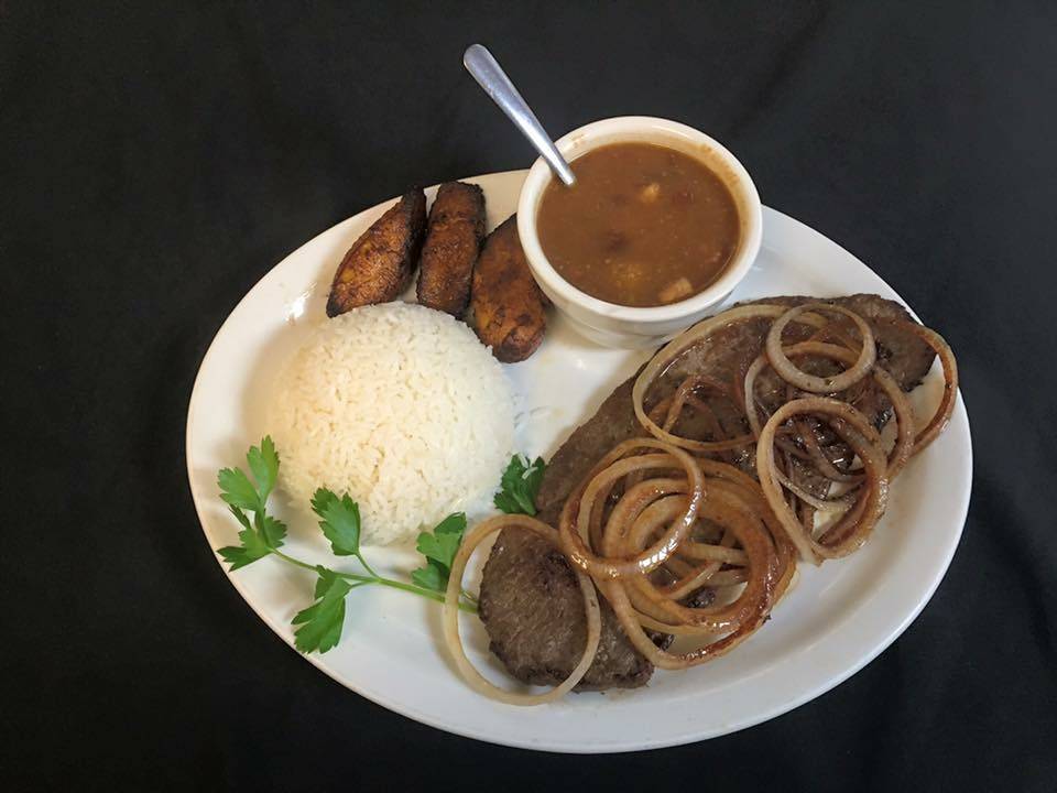 Cafe Caobana | restaurant | 73 S Semoran Blvd, Orlando, FL 32807, USA | 4072439140 OR +1 407-243-9140