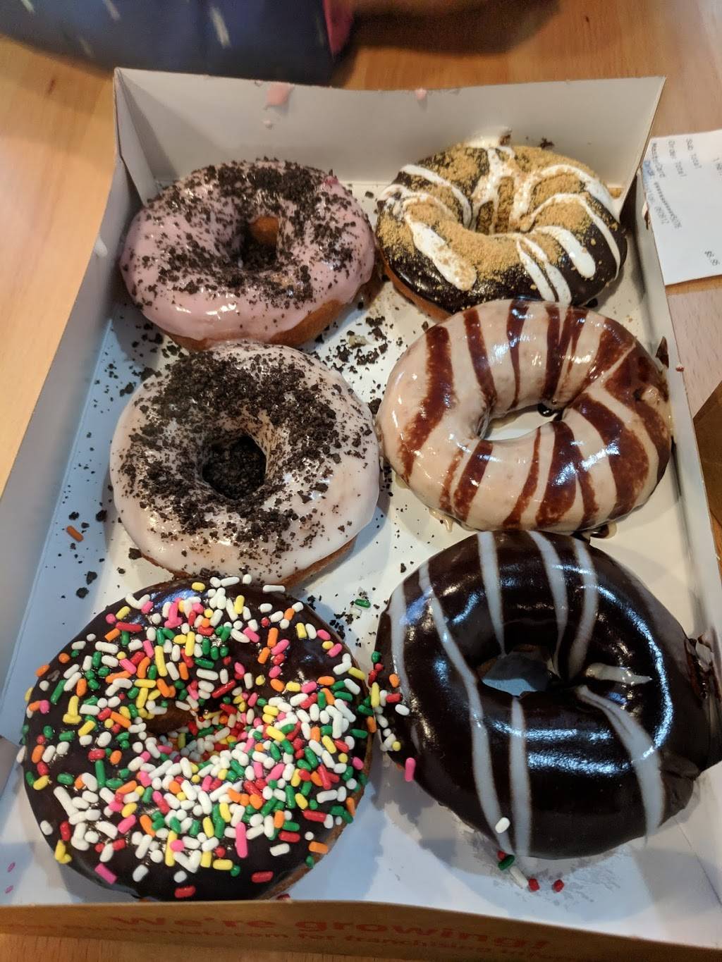 Duck Donuts - Pinecrest | bakery | 200 Park Ave Suite 140, Highland Hills, OH 44122, USA | 2163310184 OR +1 216-331-0184