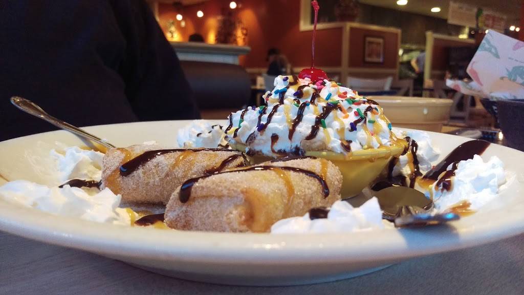 Cozumel | restaurant | 16512 Detroit Ave, Lakewood, OH 44107, USA | 2162281415 OR +1 216-228-1415