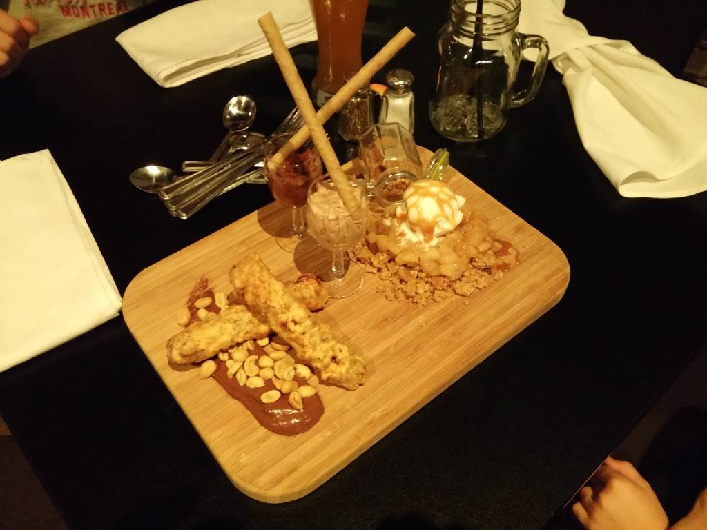 Le Monte Carlo | restaurant | 60 Rue Saint Paul, Charlemagne, QC J5Z 1G3, Canada | 4505812222 OR +1 450-581-2222