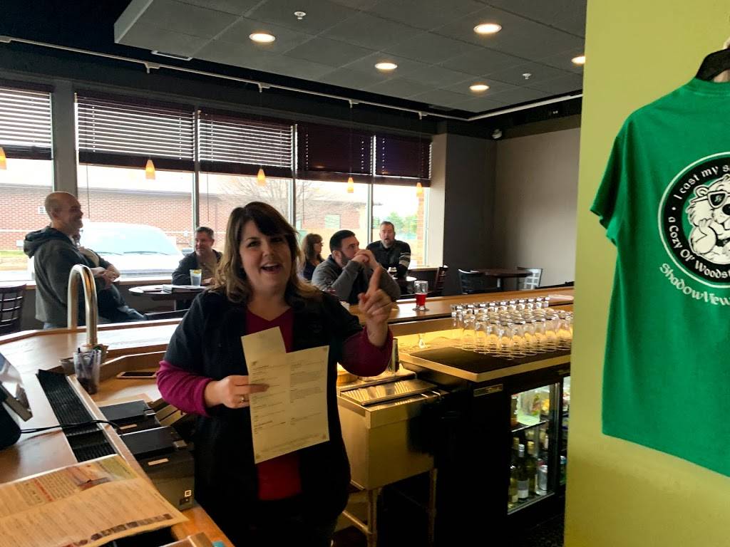 ShadowView Brewing | restaurant | 2400 Lake Shore Dr, Woodstock, IL 60098, USA | 8153085600 OR +1 815-308-5600