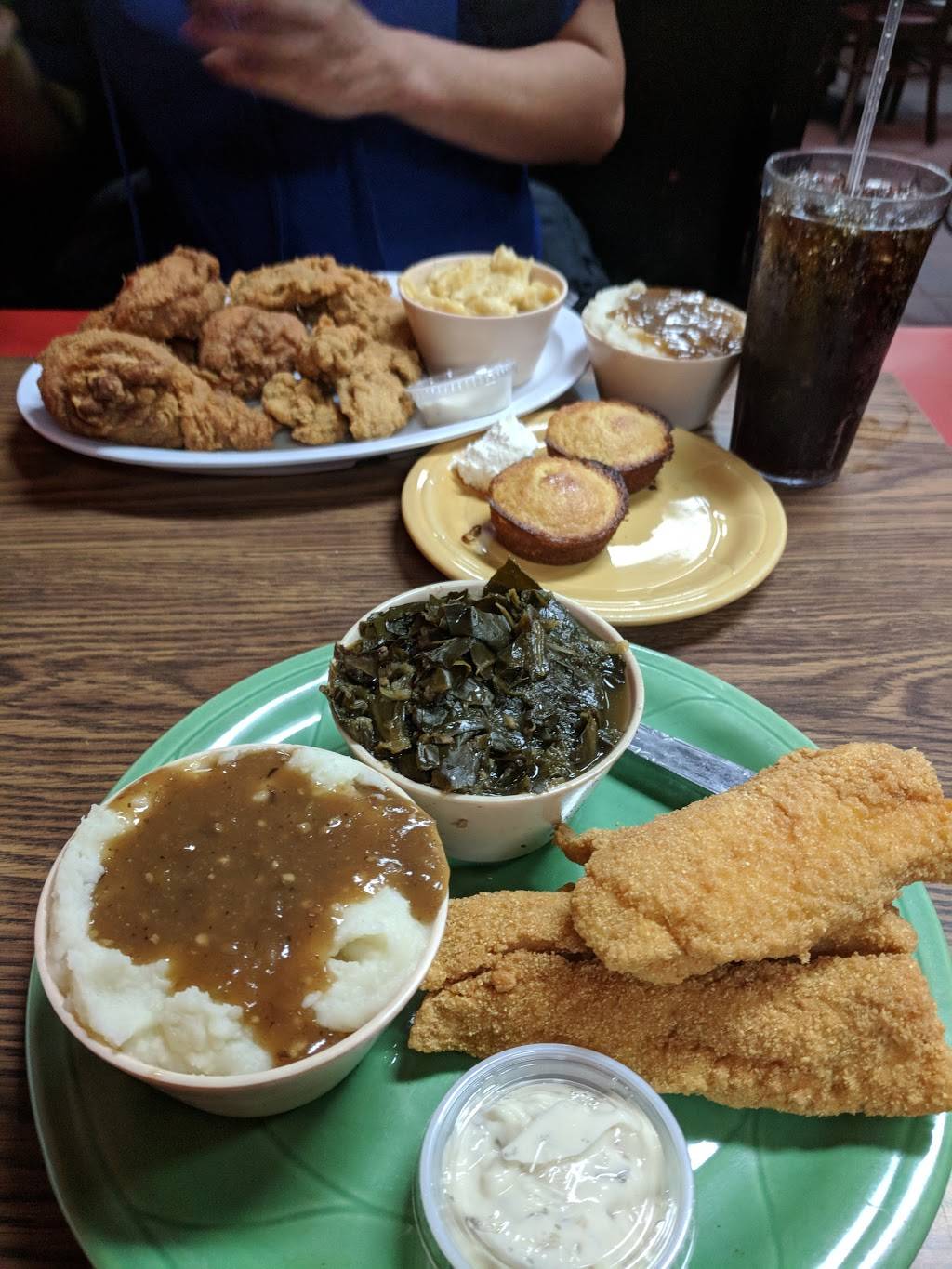 Frisco Fried | restaurant | 5176 3rd St, San Francisco, CA 94124, USA | 4158221517 OR +1 415-822-1517