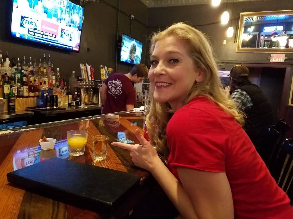 The Oyster Bar | restaurant | 203 S Seguin Ave, New Braunfels, TX 78130, USA | 8306277766 OR +1 830-627-7766