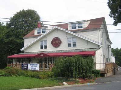 The Village Inn | restaurant | 422 Runnymede Dr, Wayne, NJ 07470, USA | 9736960555 OR +1 973-696-0555