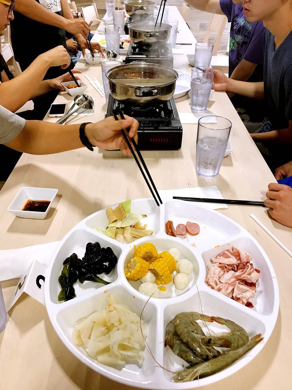 羊驼e站 YANGTUO CLUB | restaurant | 1713 Park Pl Suite 104, College Station, TX 77840, USA | 9797046267 OR +1 979-704-6267