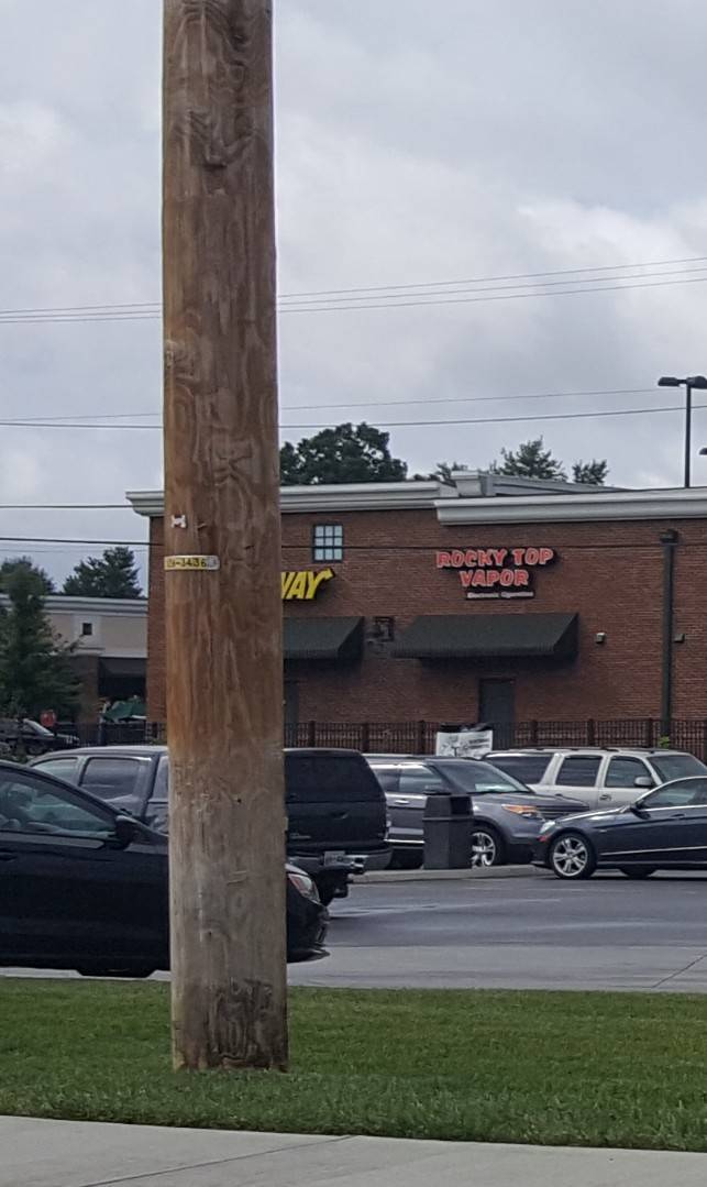 Subway | restaurant | 1233 N Eastman Rd, Kingsport, TN 37664, USA | 4232459447 OR +1 423-245-9447