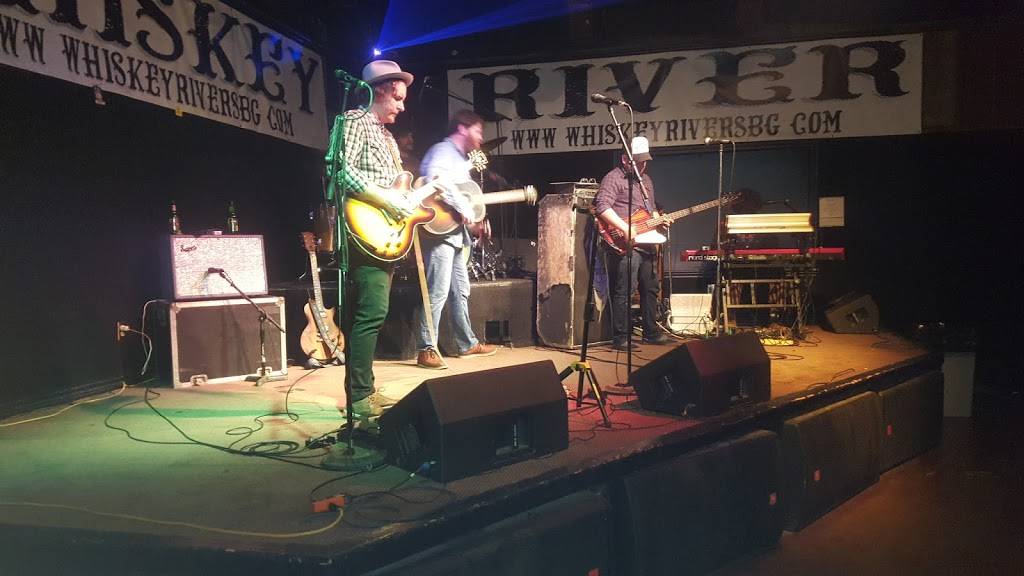 Whiskey River Sports Bar & Grill | restaurant | 7519 US-82, Gainesville, TX 76240, USA | 9402059555 OR +1 940-205-9555