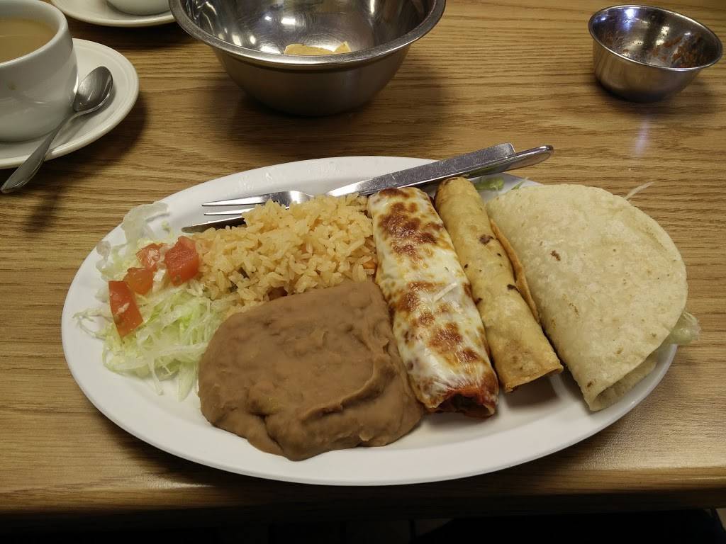 Tortilla Leamington | restaurant | 69 Erie St N, Leamington, ON N8H 2Z4, Canada | 5193225163 OR +1 519-322-5163
