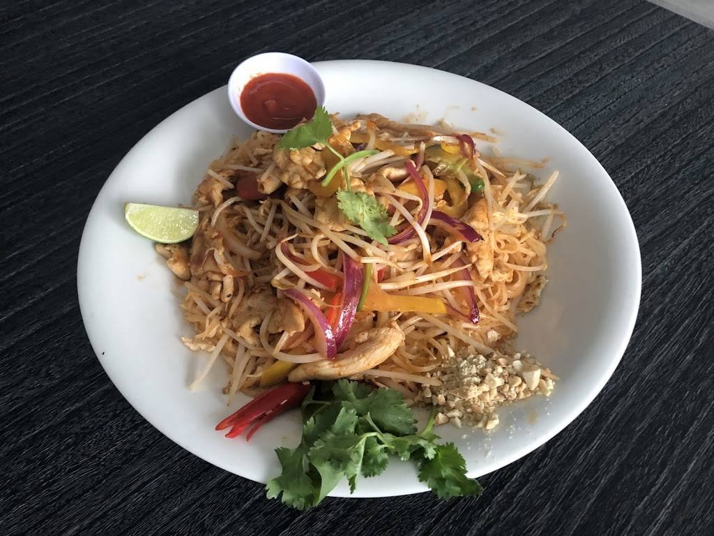 Pho You & I | restaurant | 3406 Dundas St W, York, ON M6S 2S4, Canada | 4167621919 OR +1 416-762-1919