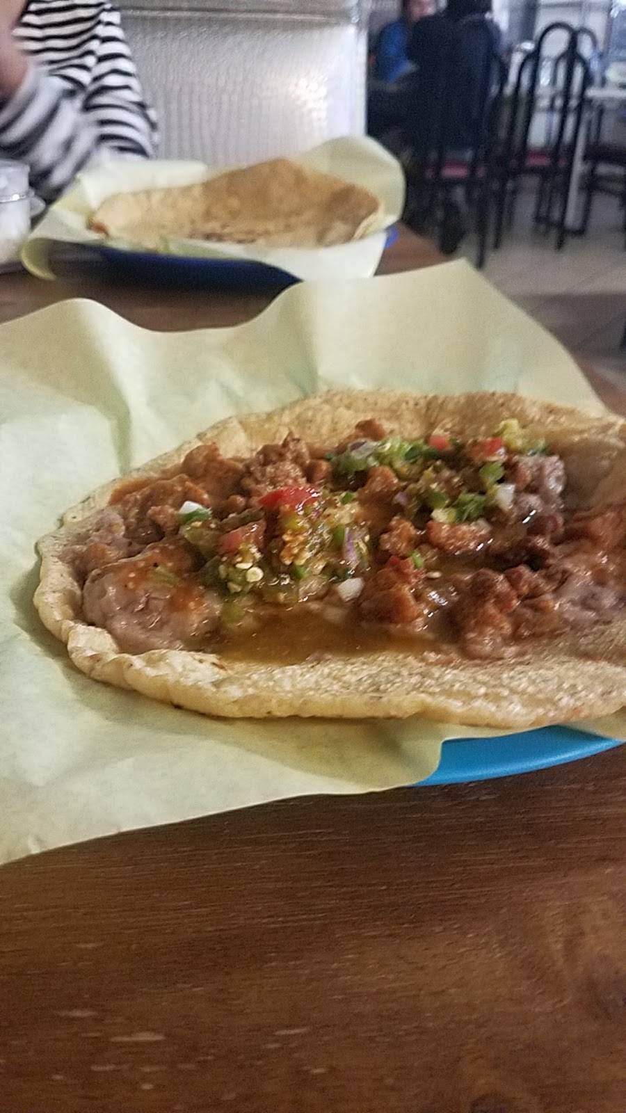 La Azteca | restaurant | 4203 Chevy Chase Dr, Los Angeles, CA 90039, USA | 8182405852 OR +1 818-240-5852