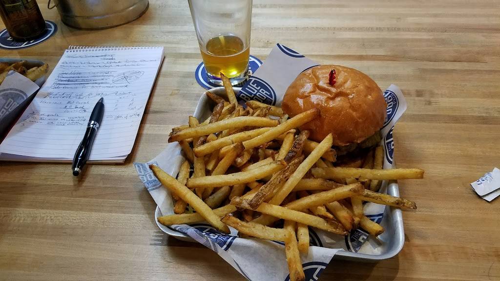 Blue Door Pub — University | restaurant | 1514 Como Ave SE, Minneapolis, MN 55414, USA | 6123674964 OR +1 612-367-4964