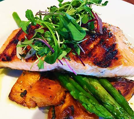 Capn Jacks Restaurant | restaurant | 706 Succotash Rd, Wakefield, RI 02879, USA | 4017894556 OR +1 401-789-4556