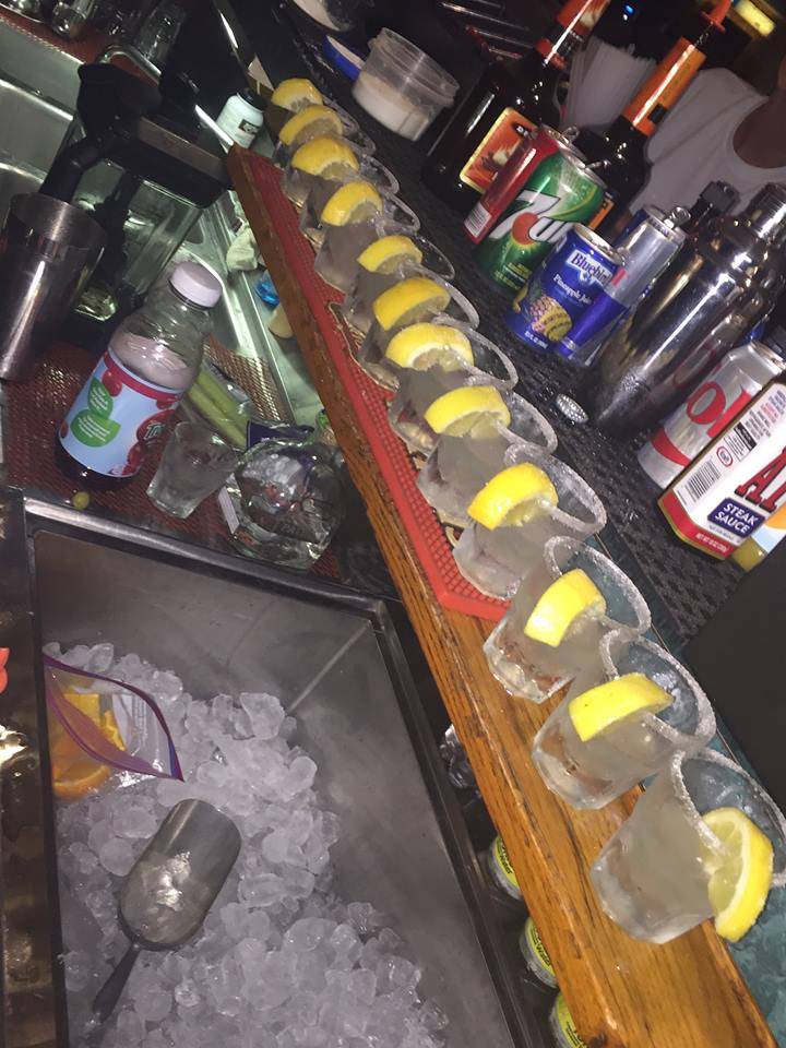 One MOAR Last Chance | restaurant | 14509 US-62, Campbell, MO 63933, USA | 5732462466 OR +1 573-246-2466