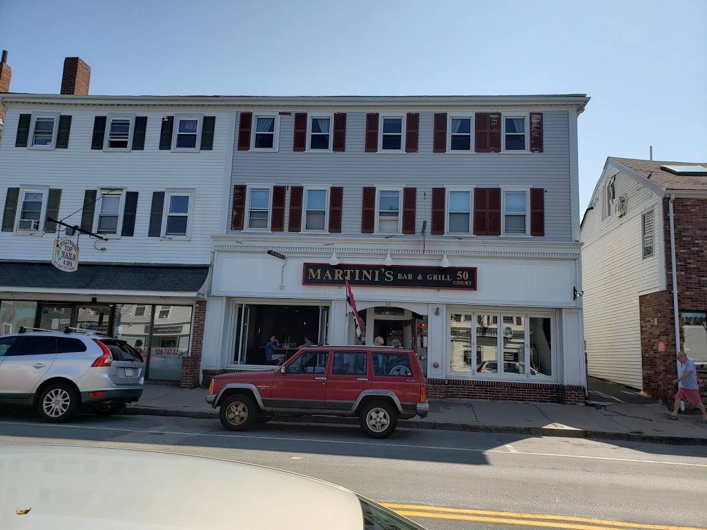 Martinis Bar & Grill | restaurant | 50 Court St, Plymouth, MA 02360, USA | 7747739782 OR +1 774-773-9782