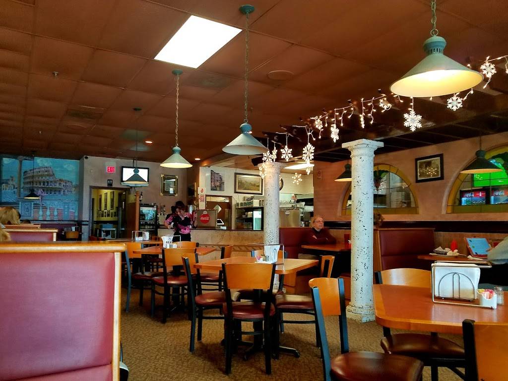 Giovannis New York Pizza | restaurant | 520 E Market St, Leesburg, VA 20176, USA | 7037778440 OR +1 703-777-8440