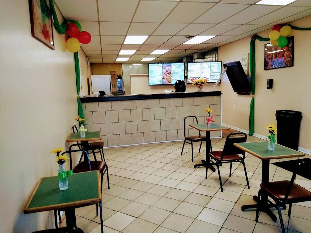 The Banana Leaf Restaurant | restaurant | 1948 E 79th St, Chicago, IL 60649, USA | 7739027472 OR +1 773-902-7472