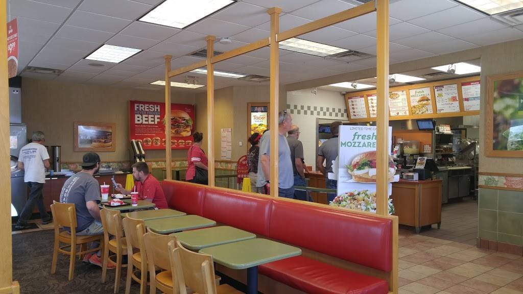 Wendys | restaurant | 2760 Muegge Rd, St Charles, MO 63303, USA | 6364475946 OR +1 636-447-5946