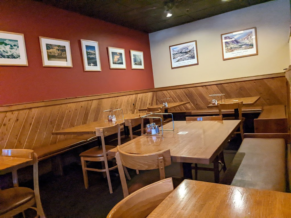 Giovannis Pizzeria | restaurant | 437 Old Mammoth Rd, Mammoth Lakes, CA 93546, USA | 7609347563 OR +1 760-934-7563