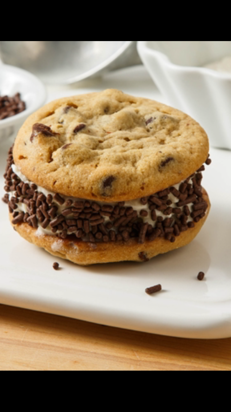 Bennys Place | restaurant | 25021 Madison Ave #106, Murrieta, CA 92562, USA | 9516985660 OR +1 951-698-5660