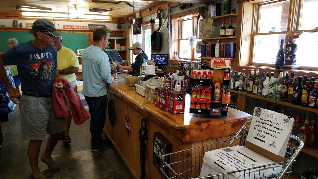 Bear Paw Pizza & Market | meal takeaway | 6444 W Western Ave, Glen Arbor, MI 49636, USA | 2313342327 OR +1 231-334-2327