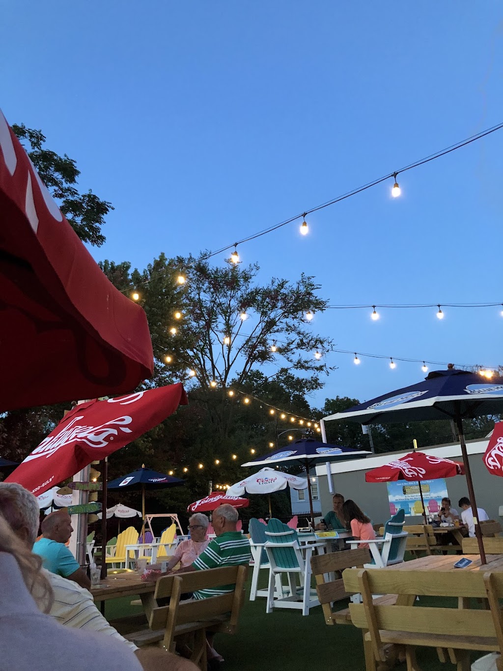 Sunset Beach Bar & Grille | restaurant | 401 Front St, New Richmond, OH 45157, USA | 5135531400 OR +1 513-553-1400