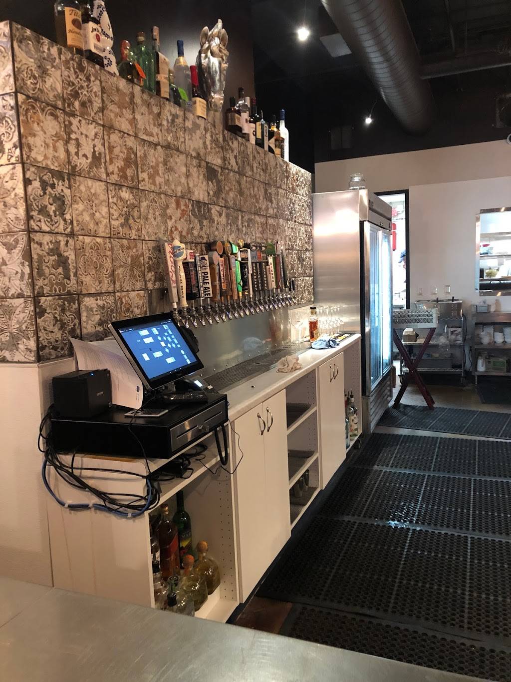 Peavine Tap House | restaurant | 7665 Town Square Lane, Suite 101, Reno, NV 89523, USA | 7752766761 OR +1 775-276-6761