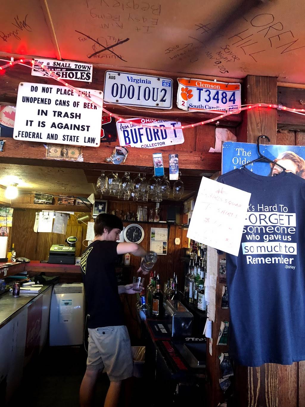 J Michaels Restaurant | restaurant | 636 Poole St, Hartsville, SC 29550, USA | 8433834272 OR +1 843-383-4272