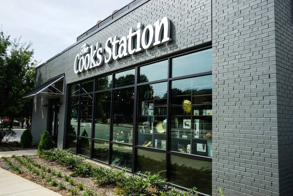 The Cooks Station | restaurant | 515 Buncombe St, Greenville, SC 29601, USA | 8642500091 OR +1 864-250-0091