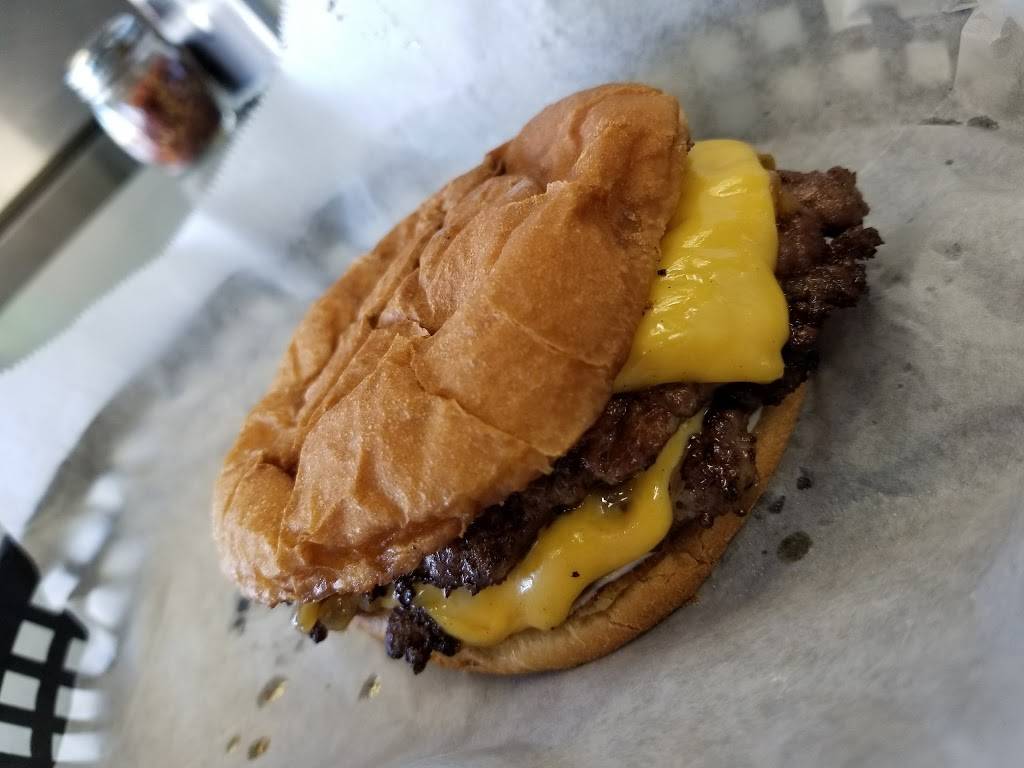 The Friendly | restaurant | 4592 30th St, San Diego, CA 92116, USA | 6198927840 OR +1 619-892-7840