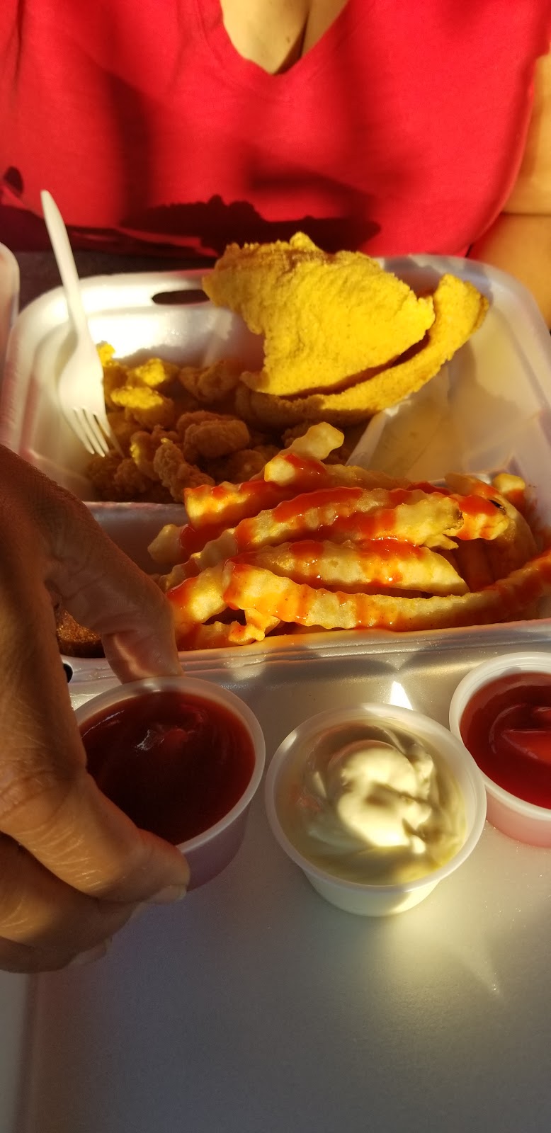 Loves Seafood | restaurant | 2959 SpringHill Ave, Mobile, AL 36607, USA | 2514797947 OR +1 251-479-7947