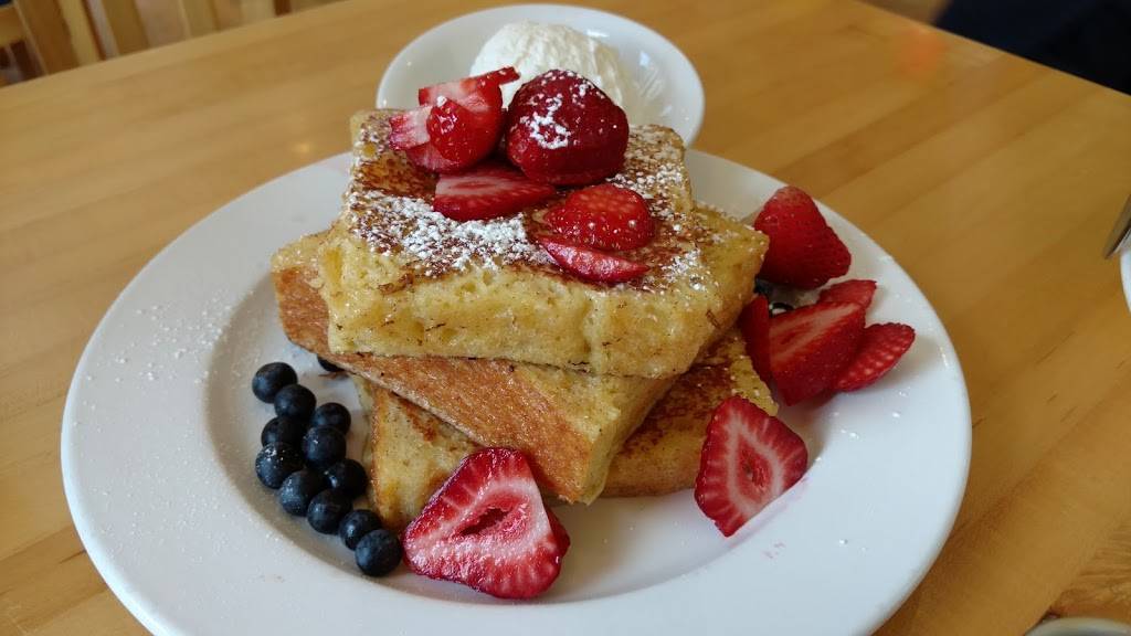 Alexanders Breakfast & Lunch | restaurant | 5025 Oakton St, Skokie, IL 60077, USA | 2242517492 OR +1 224-251-7492