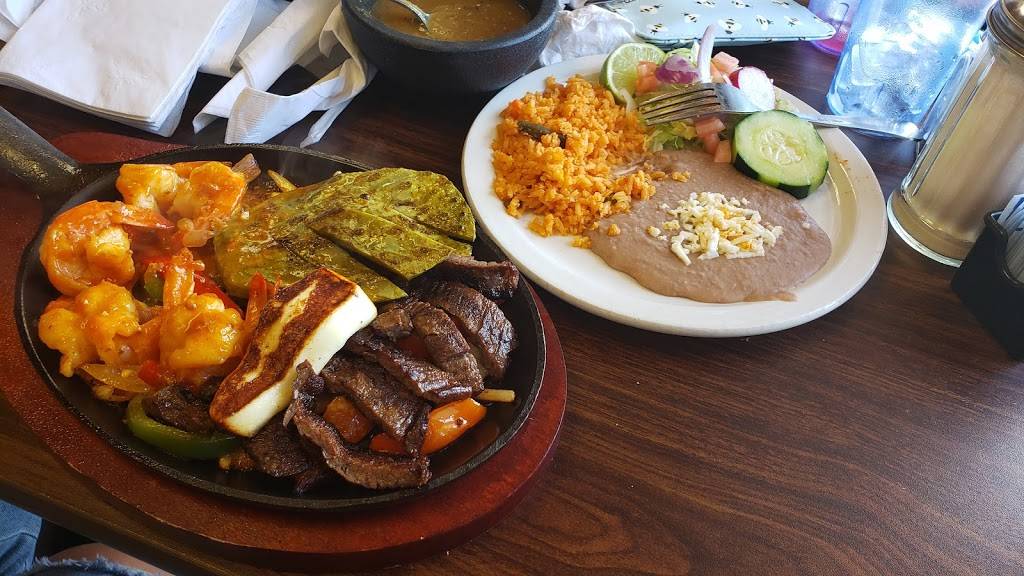 Machos Grill | restaurant | 7300 Roosevelt Rd, Forest Park, IL 60130, USA | 7086890963 OR +1 708-689-0963
