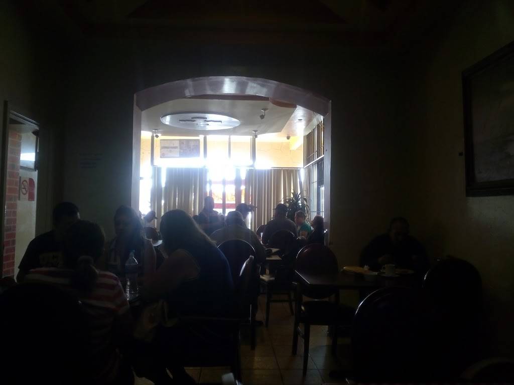 Casa de la Abuela | restaurant | Local 10, Blvd. Benito Juárez 984, Anexa Obrera, 22703 Rosarito, B.C., Mexico | 016616123697 OR +52 661 612 3697