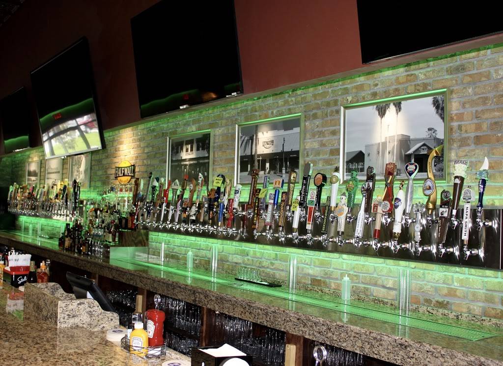 The Half Wall - Port Orange | restaurant | 3770 S Nova Rd, Port Orange, FL 32129, USA | 3867632384 OR +1 386-763-2384