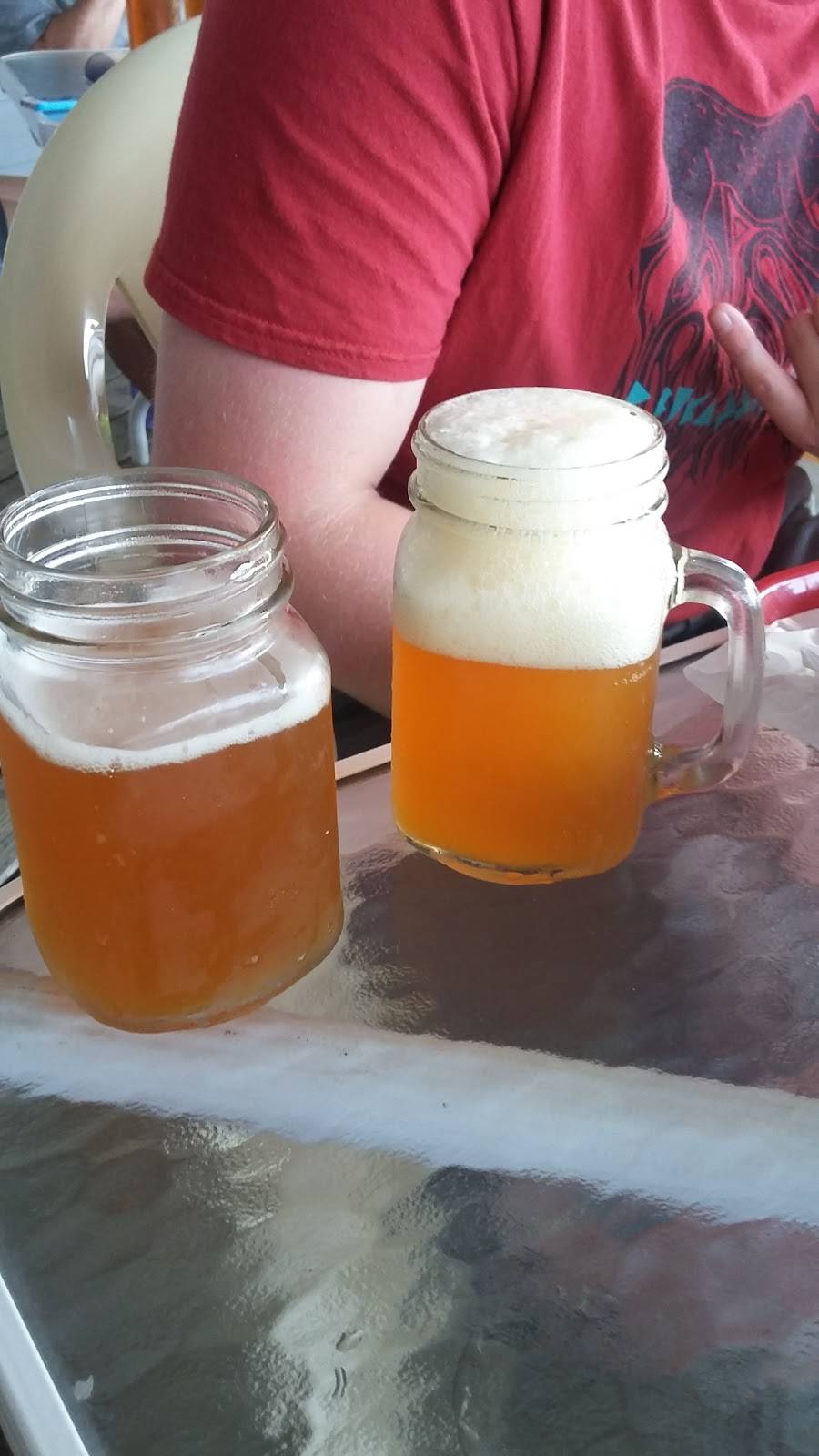 Boatyard BBQ | restaurant | 3006 Lakeshore Dr, Muskegon, MI 49441, USA | 2317477300 OR +1 231-747-7300