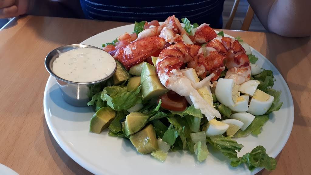 Stern Seafood Restaurant | restaurant | 96 King St, Scarborough, ME 04074, USA | 2078881066 OR +1 207-888-1066