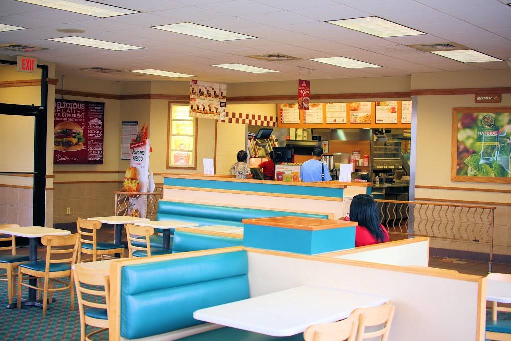Wendys | restaurant | 25 NE 167th St, North Miami Beach, FL 33162, USA | 3054933292 OR +1 305-493-3292