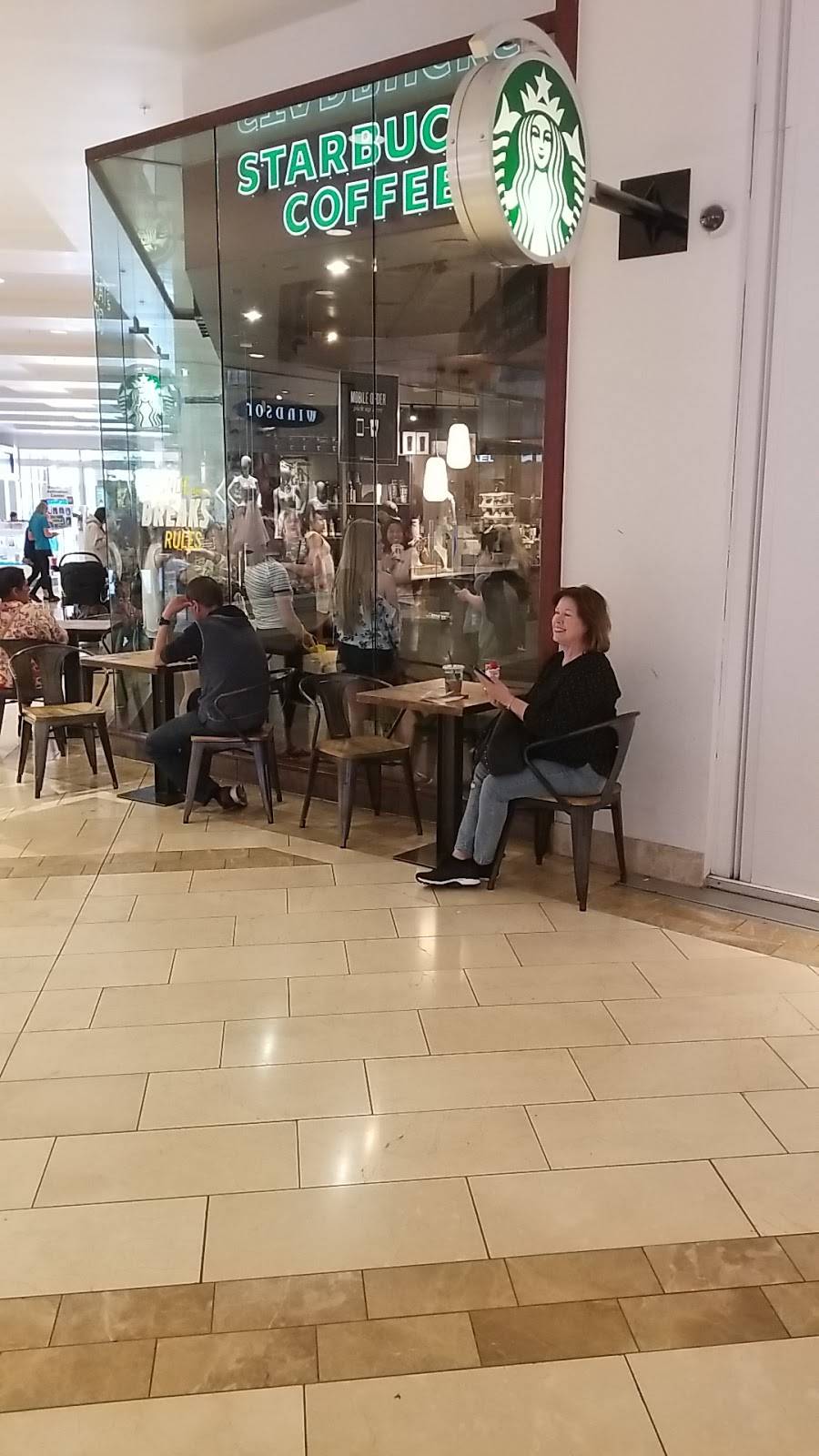 Starbucks | cafe | 200 E Via Rancho Pkwy B-255, Escondido, CA 92025, USA | 7604326211 OR +1 760-432-6211