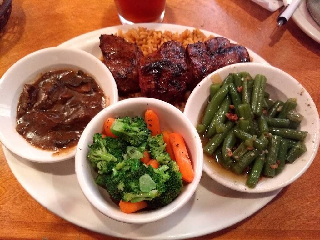 Texas Roadhouse | restaurant | 4310 Lakepointe Corporate Dr, Stow, OH 44224, USA | 3309209844 OR +1 330-920-9844