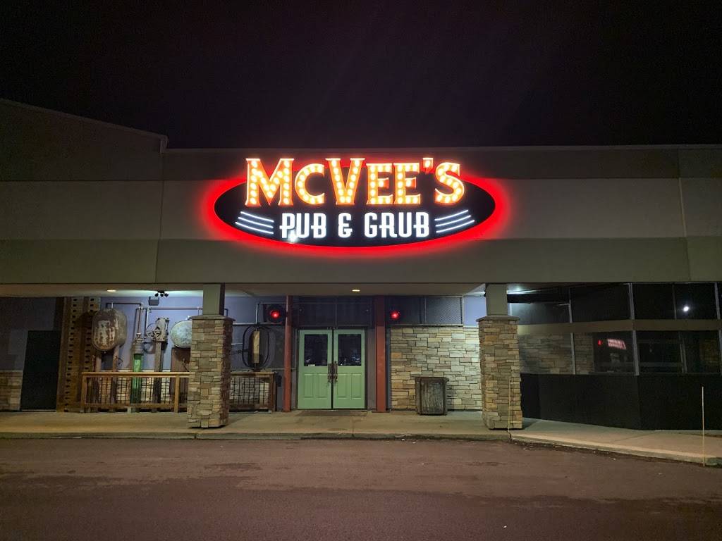 McVees Pub and Grub | restaurant | 1129 E Long Lake Rd, Troy, MI 48085, USA | 2488172980 OR +1 248-817-2980