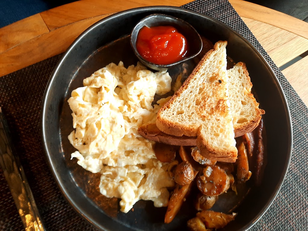 Forty1 | restaurant | 900 W State Rte 89A, Sedona, AZ 86336, USA | 8004051969 OR +1 800-405-1969