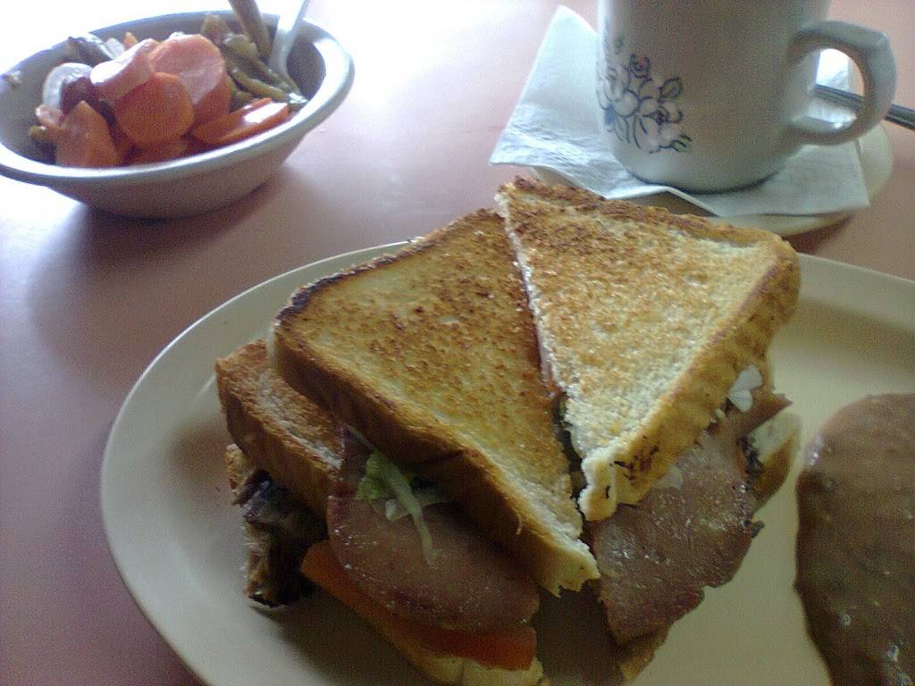 Tortas Reynas | restaurant | No. 902, Av. Ruiz 9, Zona Centro, 22800 Ensenada, B.C., Mexico | 016461781275 OR +52 646 178 1275