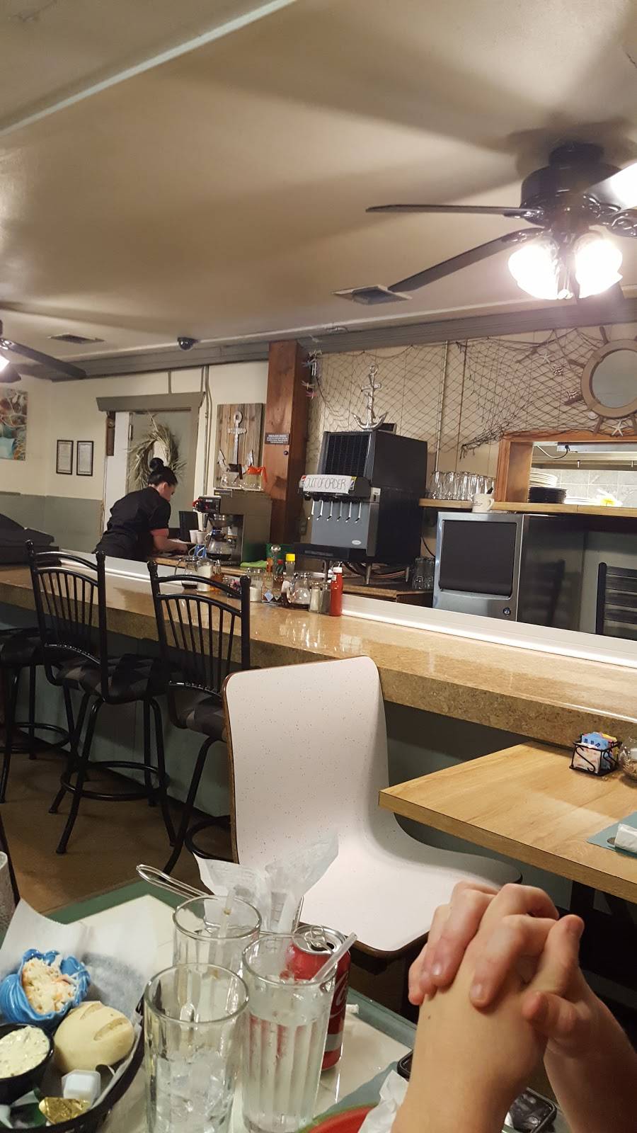 Fishermans III Restaurant | restaurant | 411 Old Colony Rd, Norton, MA 02766, USA | 5082228090 OR +1 508-222-8090