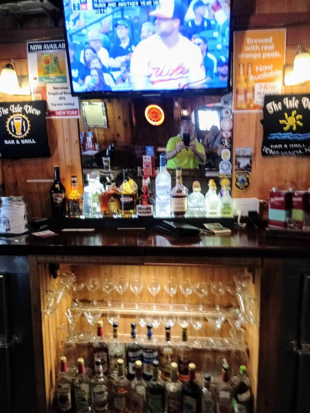 The Isle View | restaurant | 791 Niagara St, Tonawanda, NY 14150, USA | 7166936843 OR +1 716-693-6843