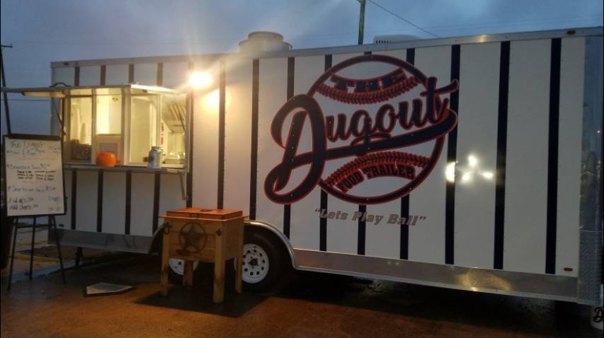 The Dugout Food Trailer | restaurant | 505 N Navarro St, Victoria, TX 77901, USA | 3612203980 OR +1 361-220-3980