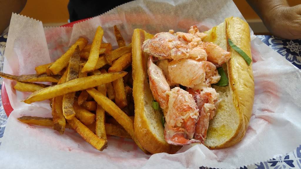 Fryes Store | restaurant | 1642 E Main St, Center Conway, NH 03813, USA | 6034472955 OR +1 603-447-2955