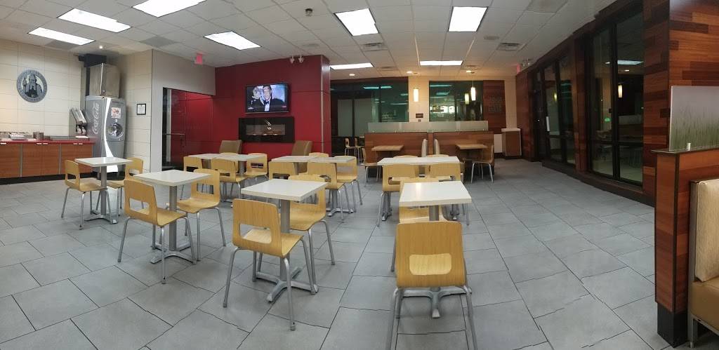 Wendys | restaurant | 260 Linton Blvd, Delray Beach, FL 33444, USA | 5612784102 OR +1 561-278-4102