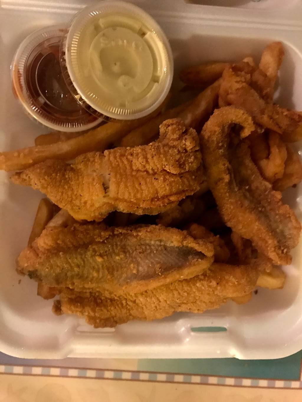 Mr Whiskers Fish & Grill | restaurant | 2100 Veterans Blvd, McComb, MS 39648, USA | 6016844646 OR +1 601-684-4646